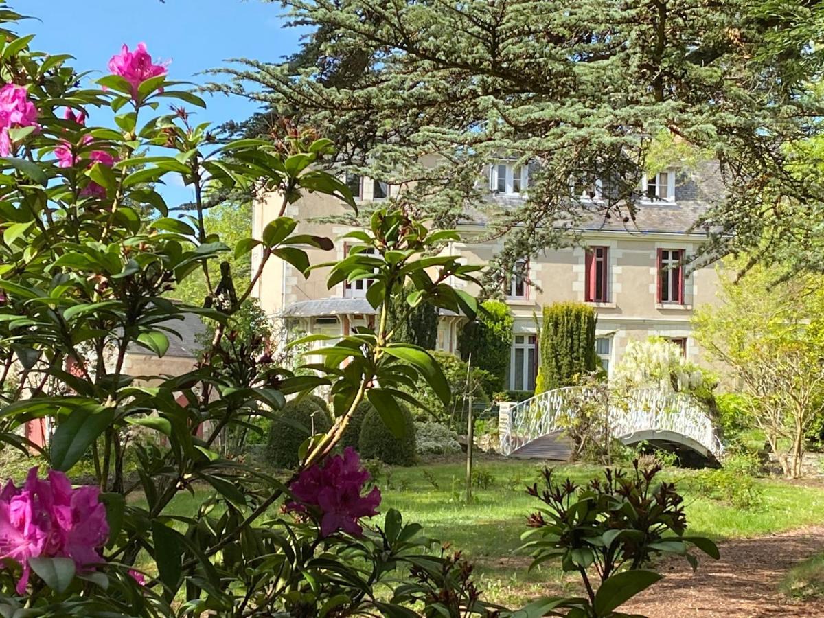 Bed and Breakfast Le Moulin De Francueil Esterno foto
