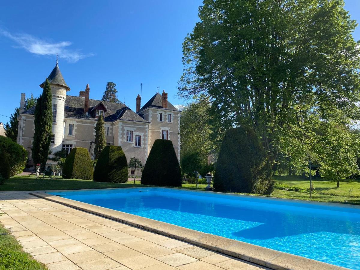 Bed and Breakfast Le Moulin De Francueil Esterno foto