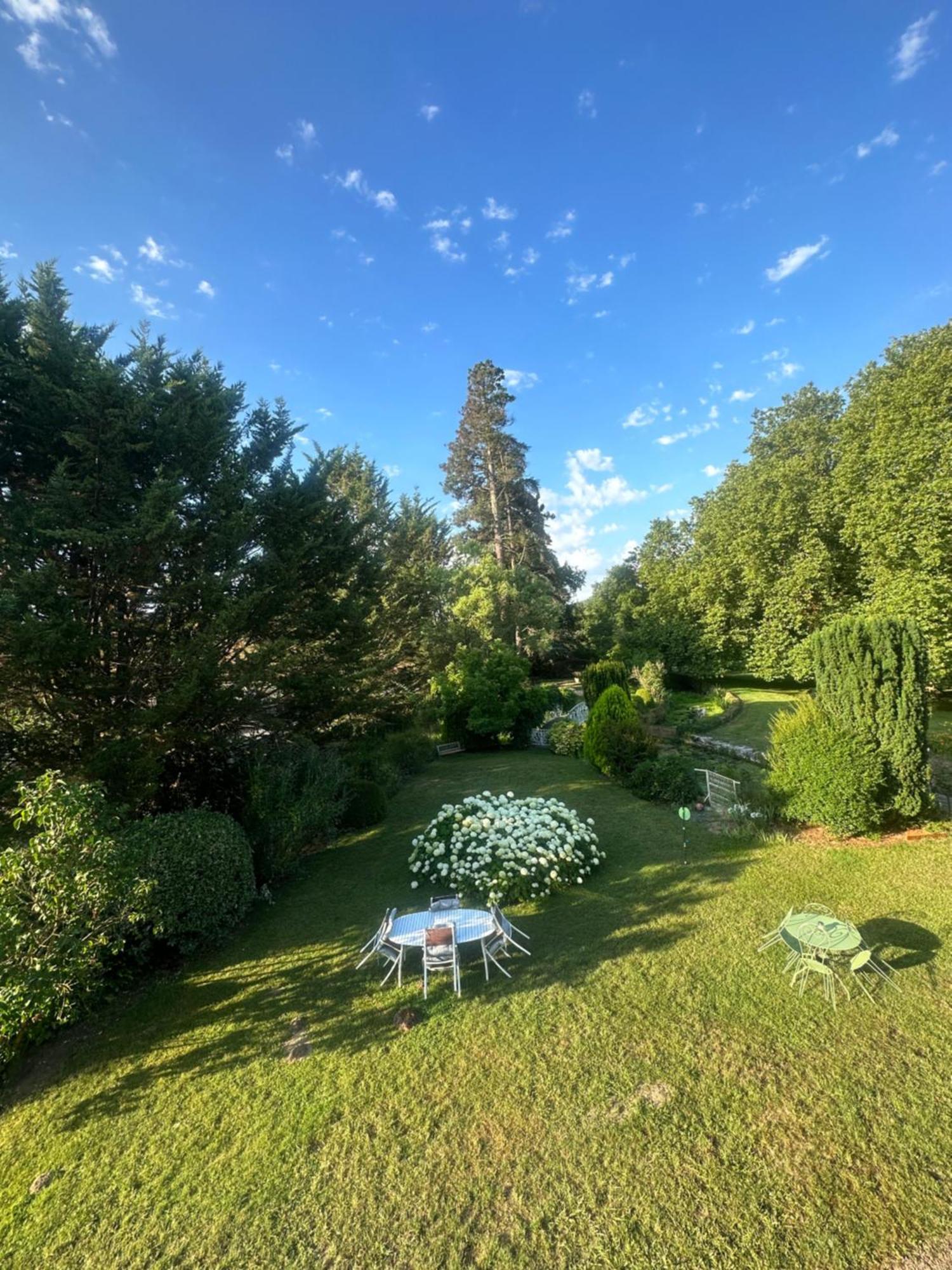 Bed and Breakfast Le Moulin De Francueil Esterno foto